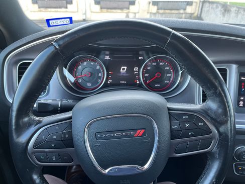Used 2021 Dodge Charger SXT w/ Leather Interior Group image 8