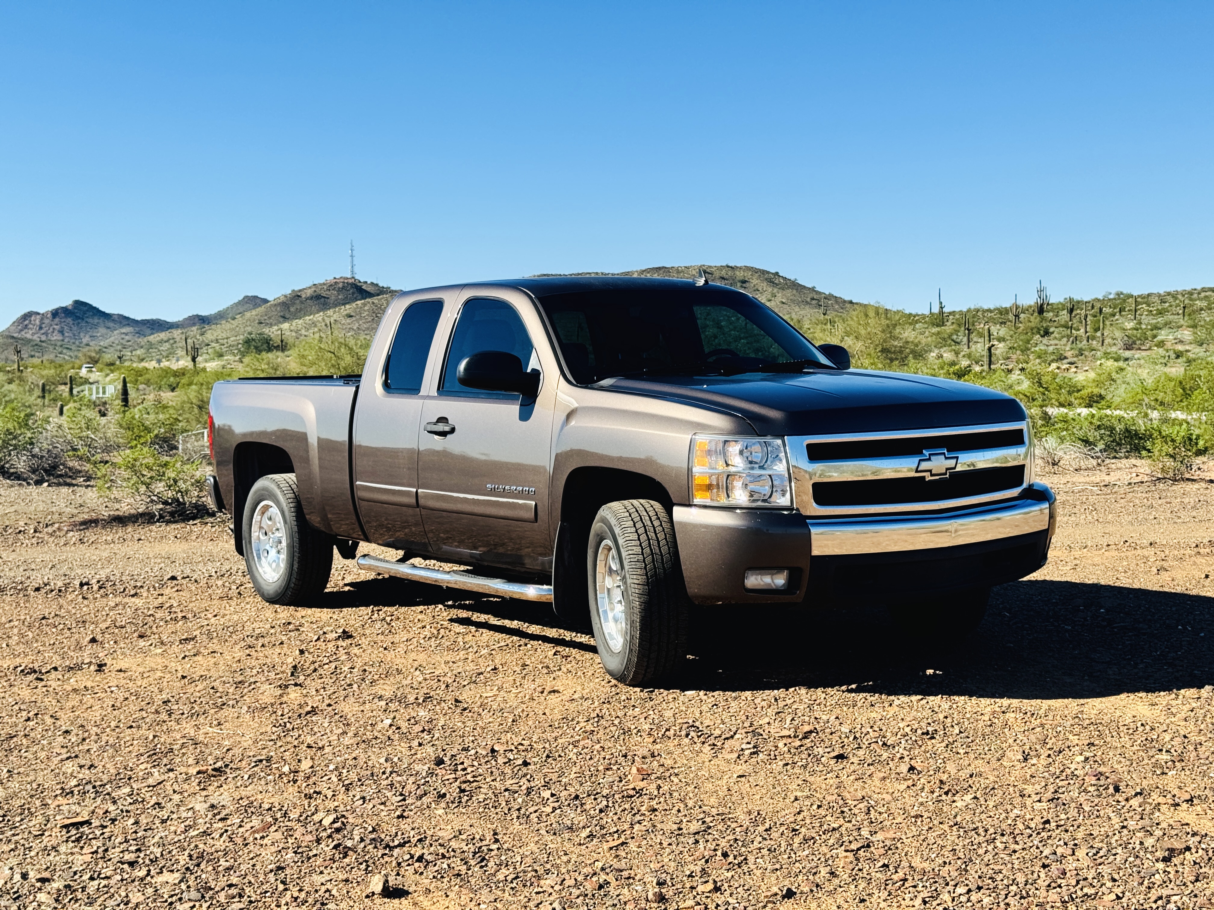 Used 2007 Chevrolet Silverado 1500 LT w/ 1LT Convenience Package RWD image 1