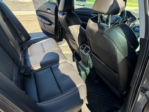 Used 2020 Acura TLX FWD image 10