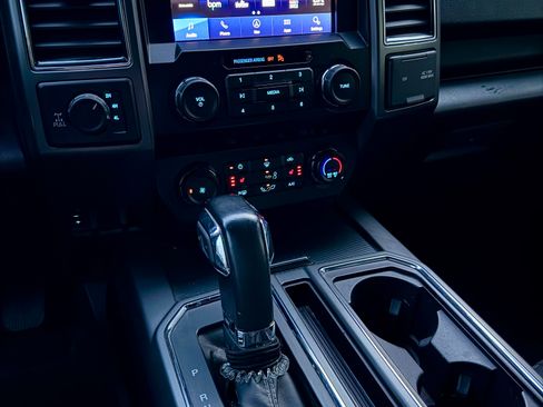 Used 2020 Ford F150 XLT w/ Equipment Group 302A Luxury AWD/4WD image 16