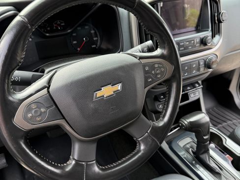 Used 2017 Chevrolet Colorado Z71 w/ LPO, Gearon Divider Package image 10