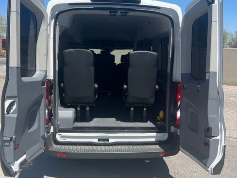 Used 2019 Ford Transit 150 XLT RWD image 6