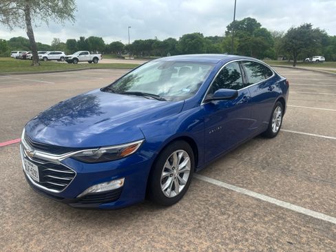 Used 2023 Chevrolet Malibu LT image 2