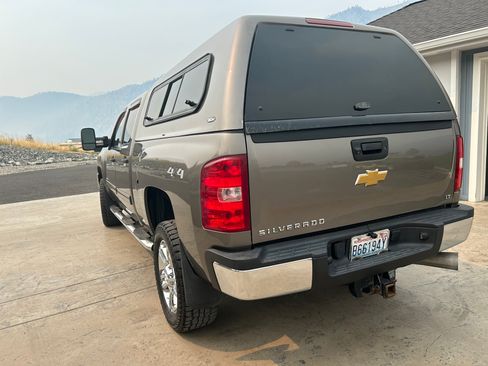 Used 2013 Chevrolet Silverado 2500 LT AWD/4WD image 5