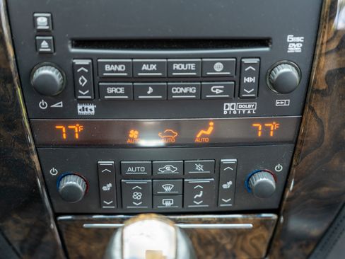 Used 2006 Cadillac STS V image 26