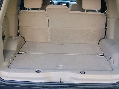 Used 2006 Ford Explorer XLT image 17