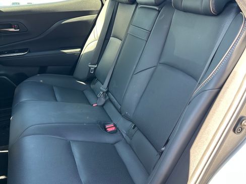 Used 2025 Toyota Crown Platinum AWD/4WD image 2