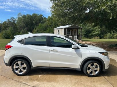 Used 2016 Honda HR-V LX