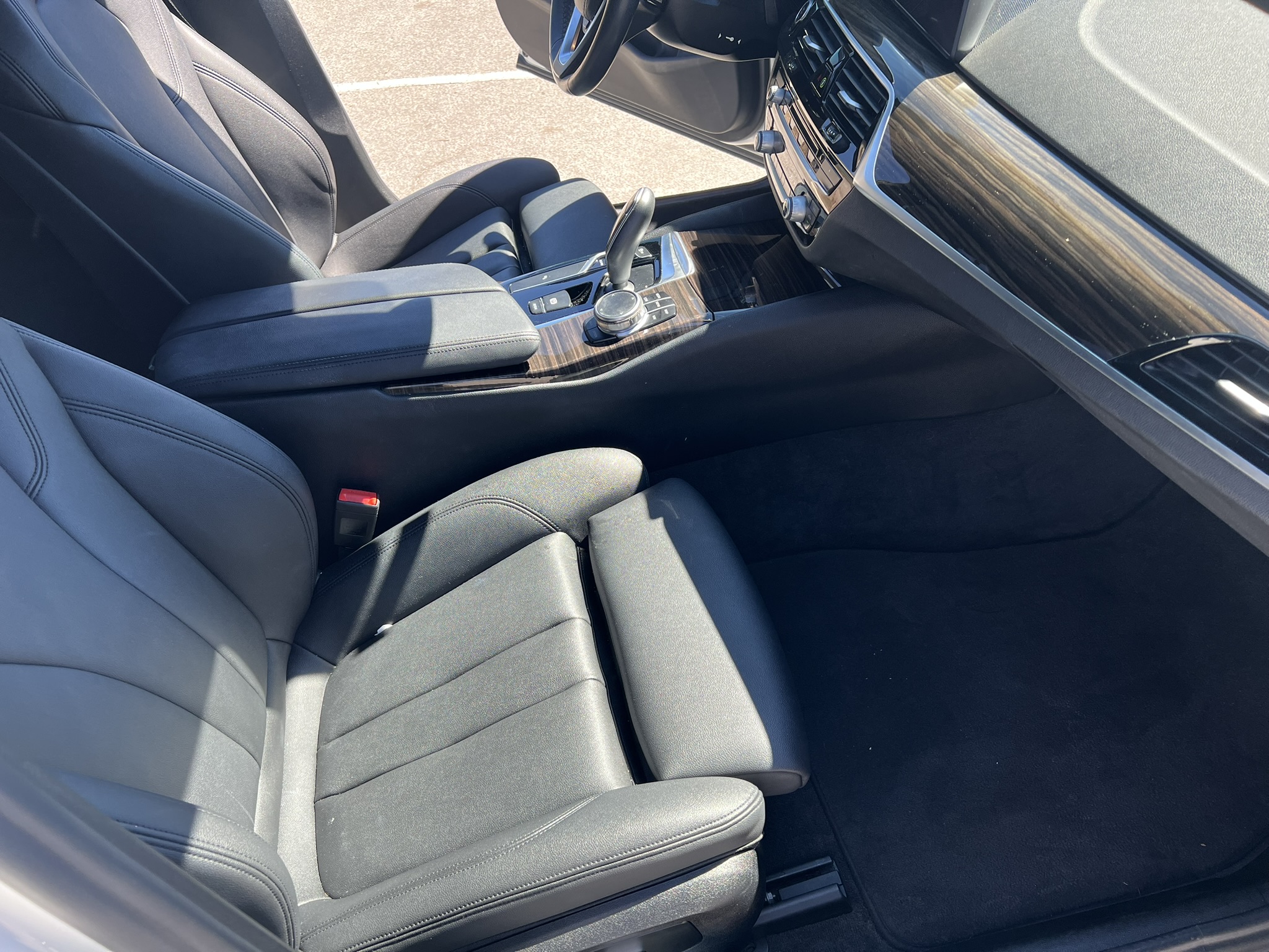 Used 2018 BMW 530i w/ Premium Package RWD image 10