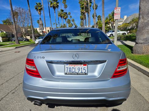 Used 2013 Mercedes-Benz C 250 Sedan image 8
