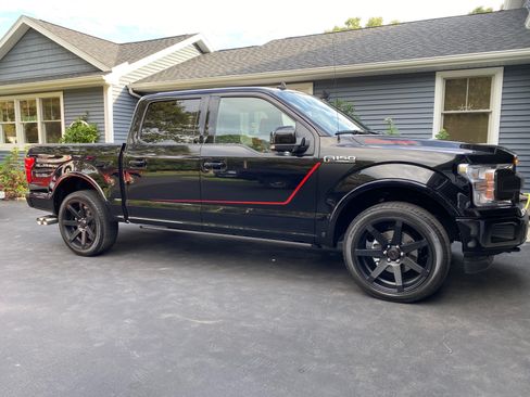 Used 2019 Ford F150 Lariat w/ Equipment Group 502A Luxury image 12