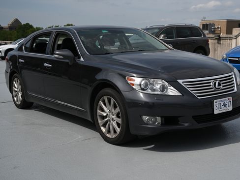 Used 2011 Lexus LS 460 L w/ Luxury Pkg AWD/4WD image 6