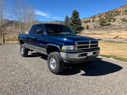 Used 2000 Dodge Ram 2500 Truck 4x4 Quad Cab image 10