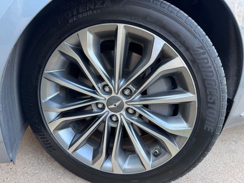 Used 2016 Hyundai Genesis 3.8 w/ Option Group 04 image 10