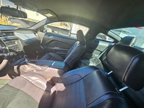 Used 2012 Ford Mustang GT Premium w/ Brembo Brake Pkg image 14