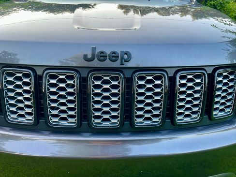 Used 2020 Jeep Grand Cherokee Altitude image 8