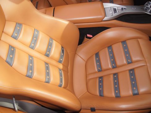 Used 2013 Ferrari California image 32