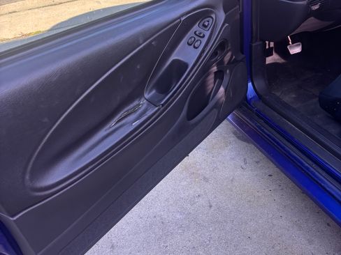 Used 2004 Ford Mustang Coupe image 21