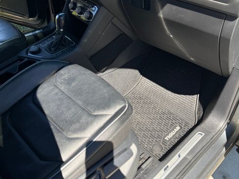 Used 2019 Volkswagen Tiguan SEL Premium R-Line AWD/4WD image 8