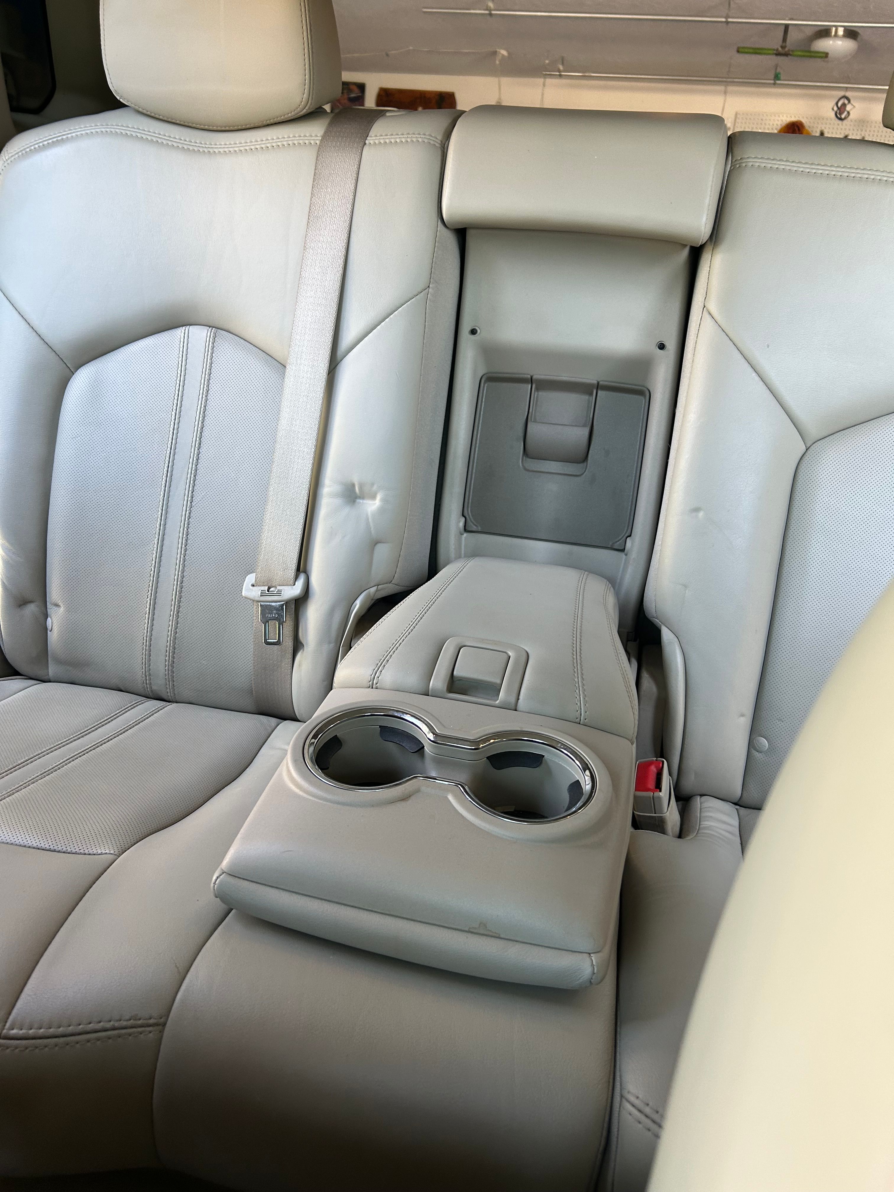 Used 2014 Cadillac SRX Premium w/ Driver Assist Package AWD/4WD image 16