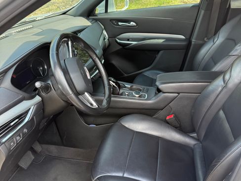 Used 2020 Cadillac XT4 Premium Luxury image 9