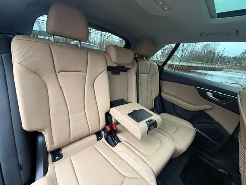 Used 2023 Audi Q8 Premium Plus w/ Premium Plus Package image 11