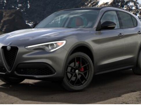 Used 2018 Alfa Romeo Stelvio Sport w/ Cold Weather Package image 15