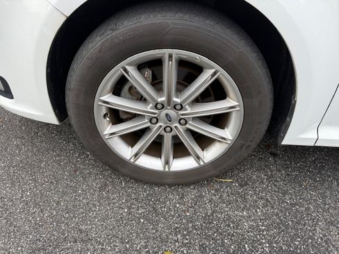 Used 2019 Ford Flex Limited image 18