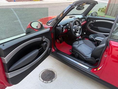 Used 2010 MINI Cooper S image 5