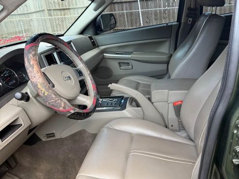 Used 2008 Jeep Grand Cherokee Laredo image 5