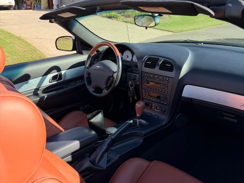 Used 2003 Ford Thunderbird image 5