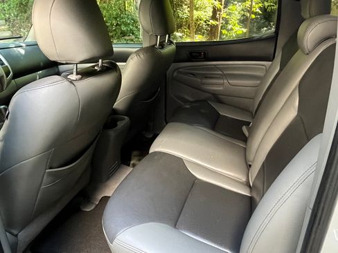 Used 2009 Toyota Tacoma PreRunner RWD image 10