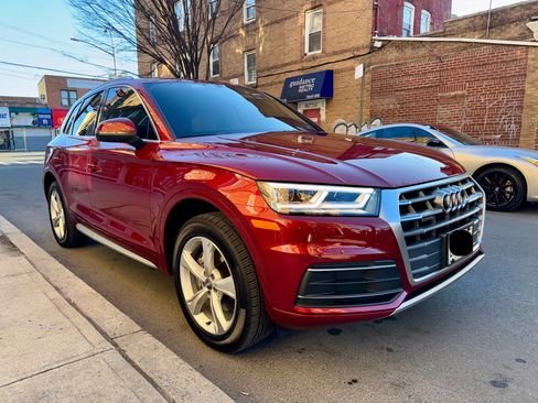 Used 2020 Audi Q5 2.0T Premium Plus w/ Premium Plus Package AWD/4WD image 10