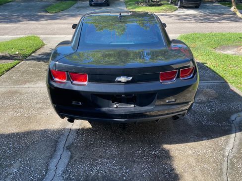 Used 2011 Chevrolet Camaro LS RWD image 9