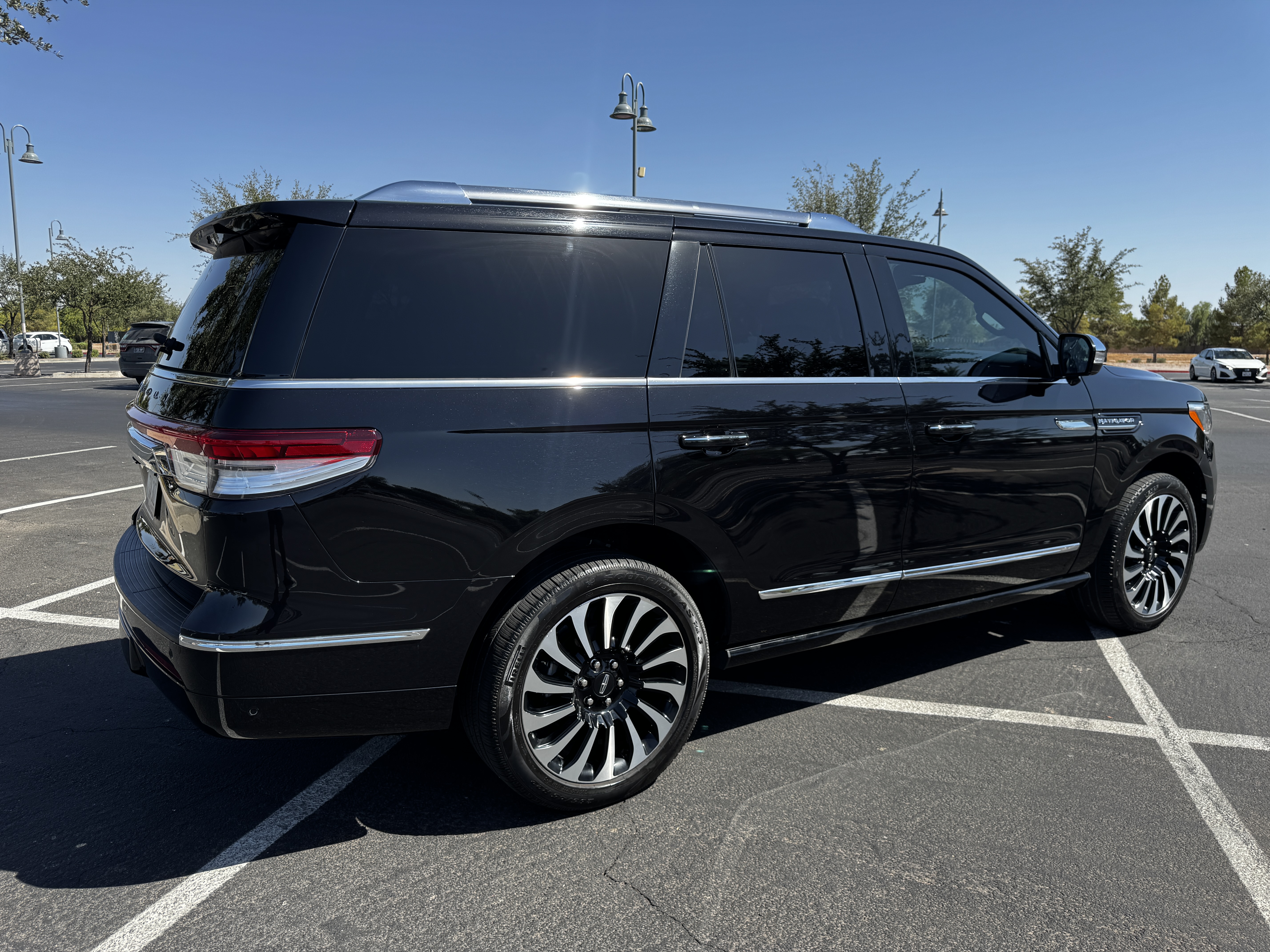 Used 2023 Lincoln Navigator Black Label AWD/4WD image 6