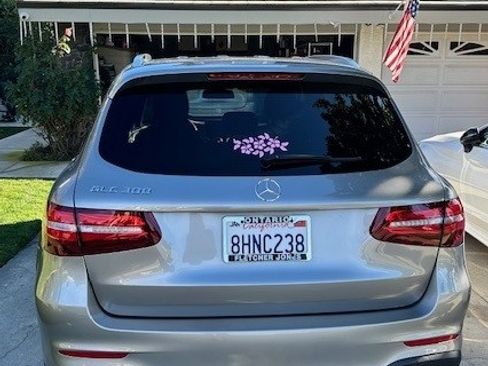 Used 2019 Mercedes-Benz GLC 300 300 Sport Utility 4D image 4