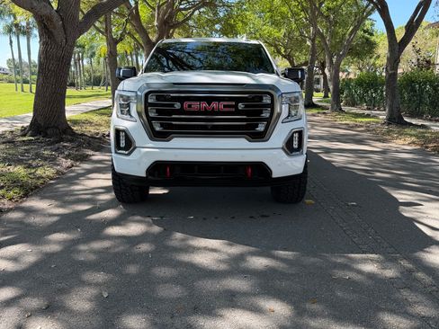 Used 2020 GMC Sierra 1500 AT4 w/ AT4 Premium Package image 4