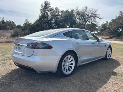 Used 2018 Tesla Model S 75D image 8