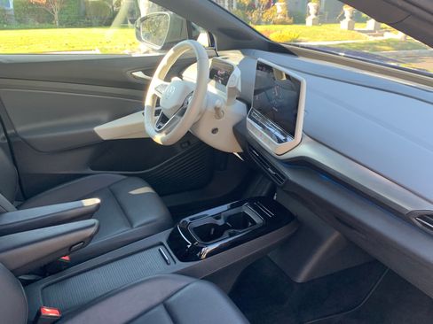 Used 2021 Volkswagen ID.4 1st Edition image 11