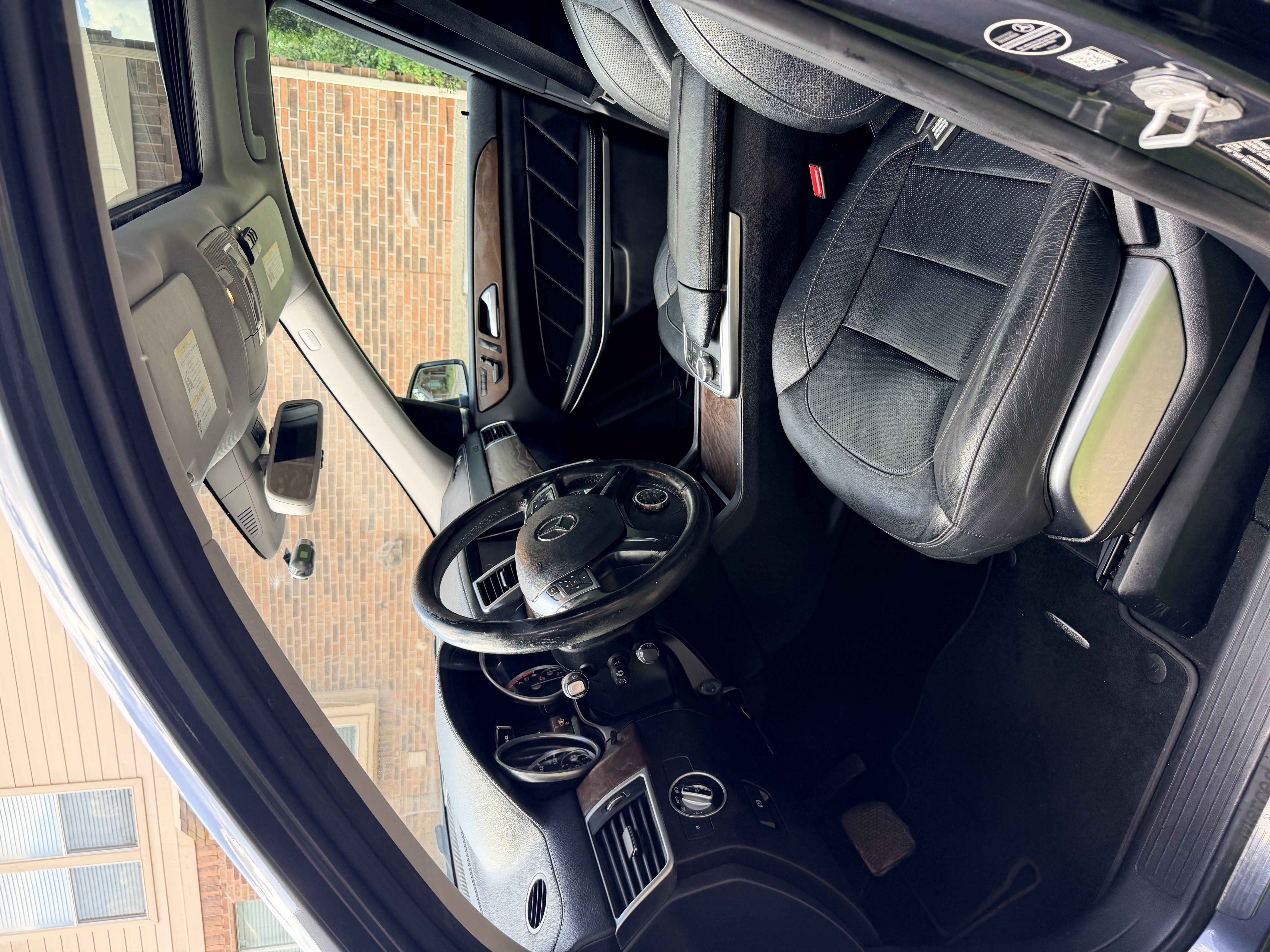 Used 2016 Mercedes-Benz GL 550 4MATIC image 12