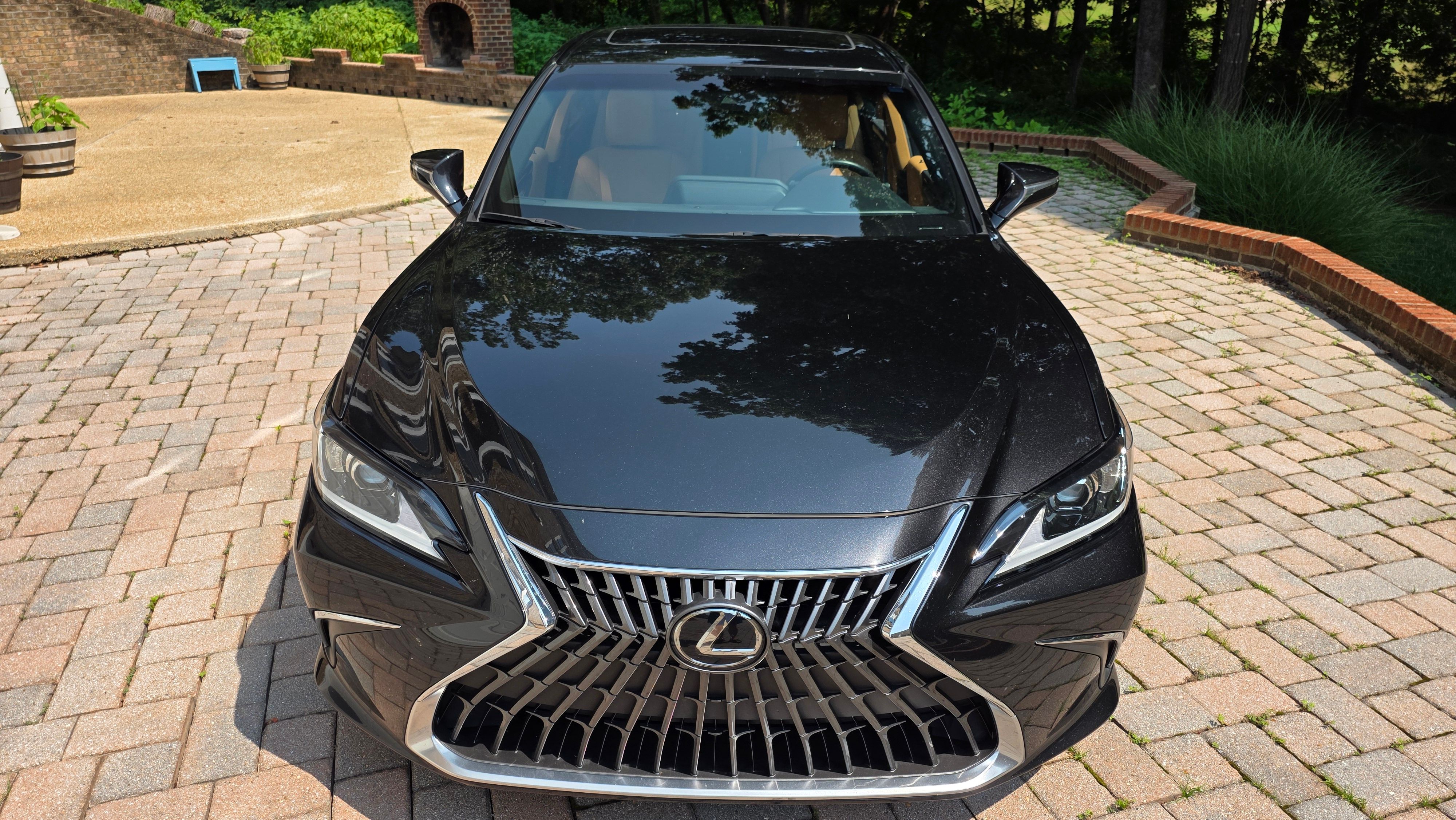 Used 2023 Lexus ES 350 w/ Accessory Package (Z1) FWD image 2