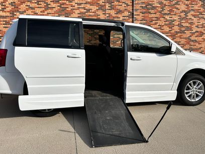 Used 2014 Dodge Grand Caravan SXT
