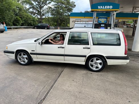 Used 1996 Volvo 850 Turbo image 1