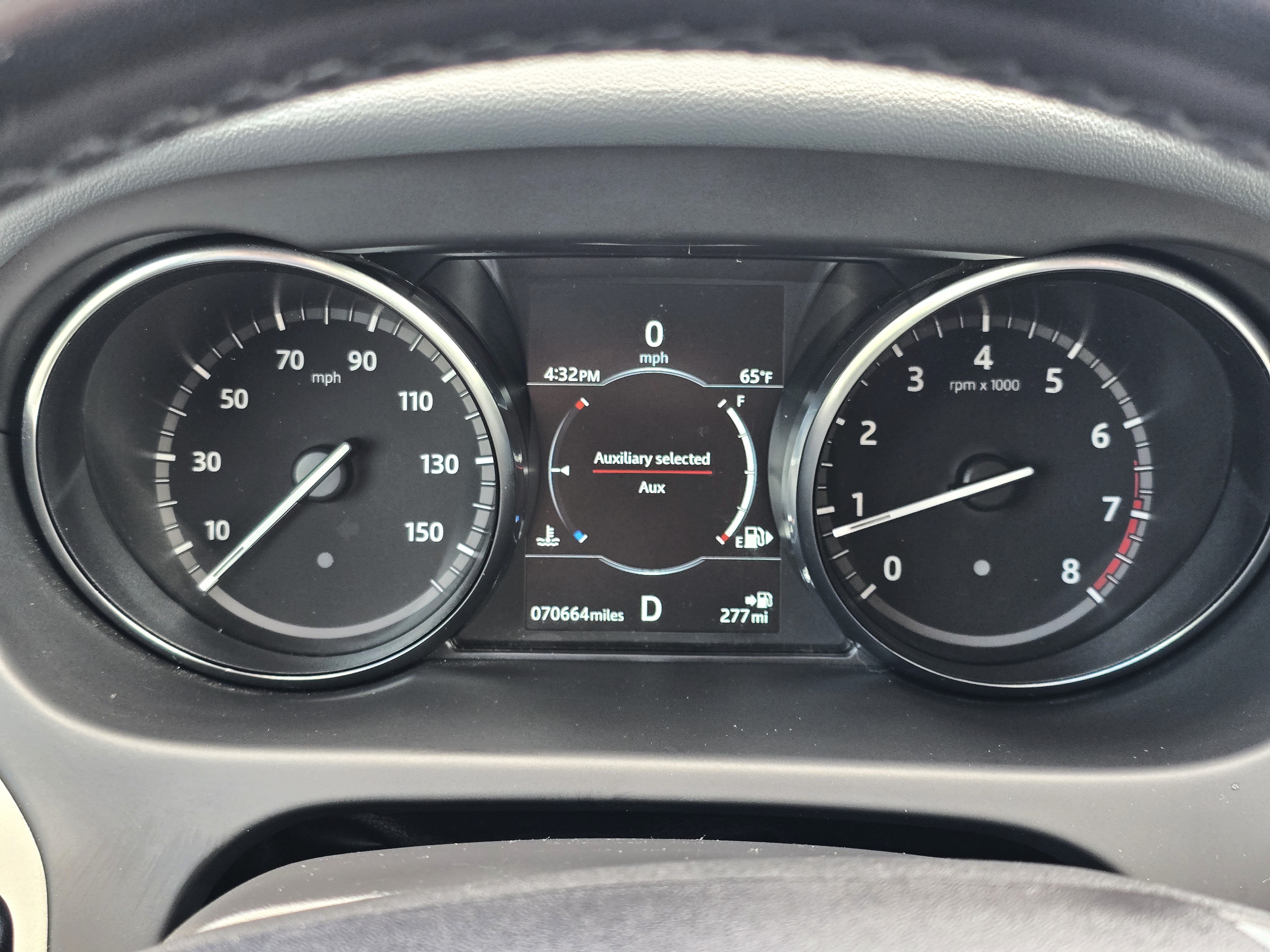 Used 2019 Land Rover Discovery Sport SE AWD/4WD image 5
