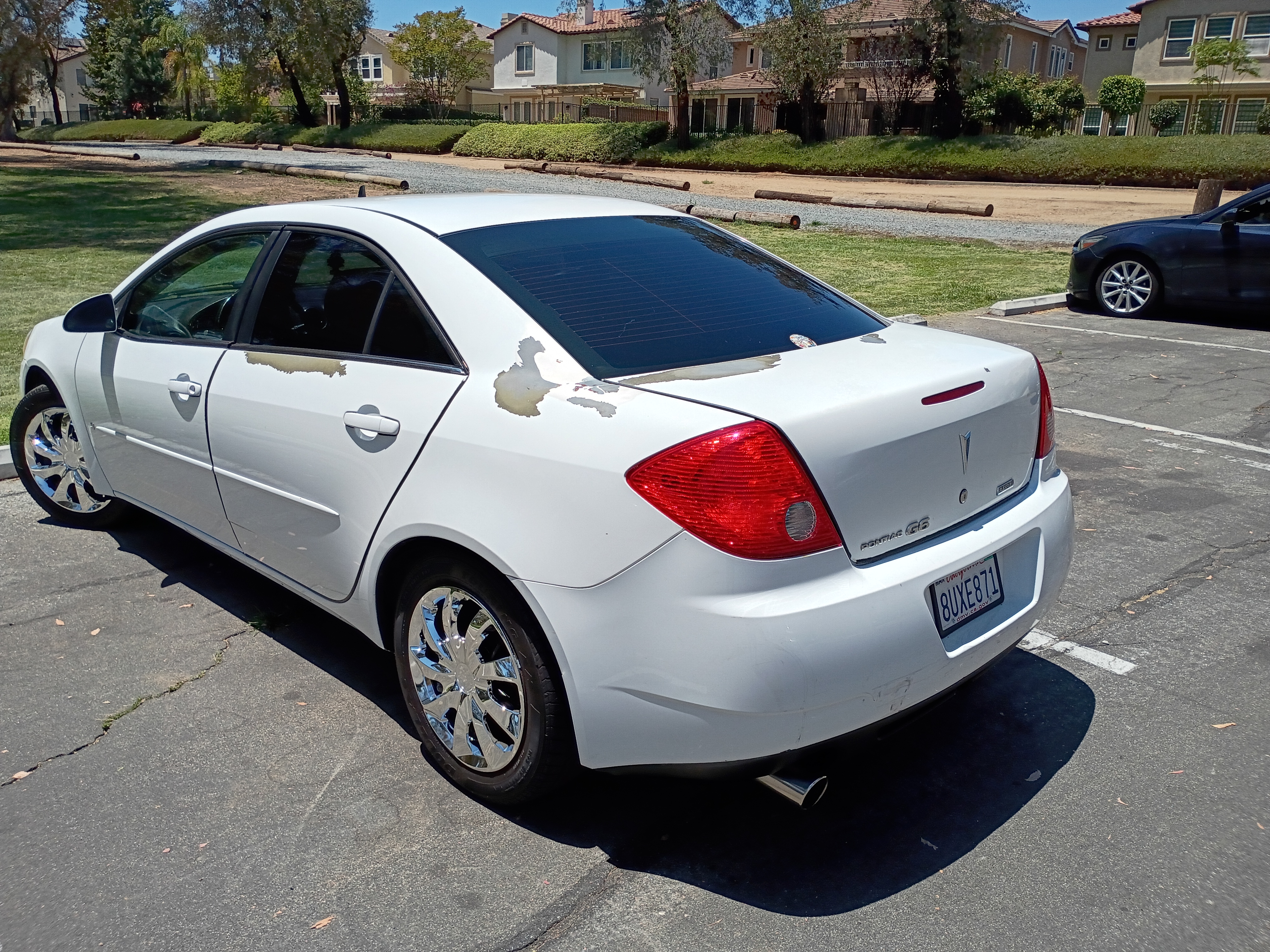 Used 2010 Pontiac G6 Sedan FWD image 8