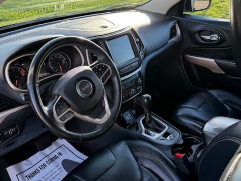 Used 2017 Jeep Cherokee High Altitude image 14