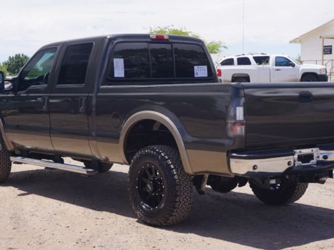 Used 2006 Ford F350 Lariat image 8