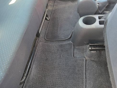 Used 2008 Toyota Yaris 2-Door Hatchback image 6