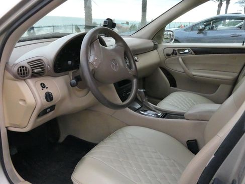 Used 2001 Mercedes-Benz C 320 Sedan image 5
