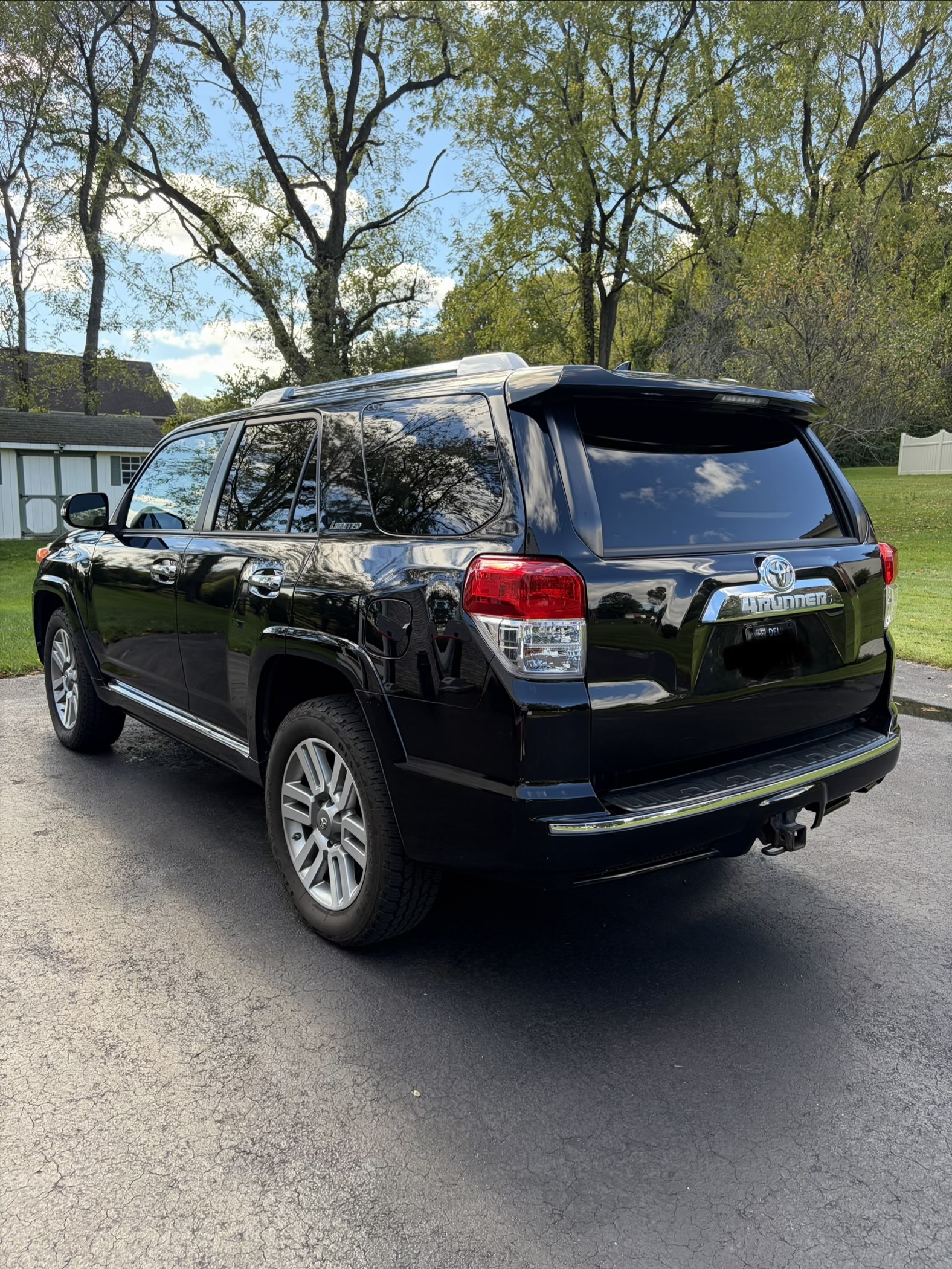 Used 2012 Toyota 4Runner Limited AWD/4WD image 1